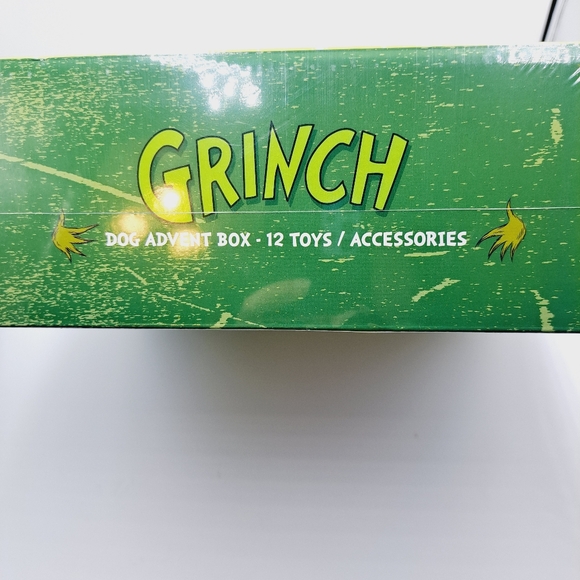 Dr. Seuss Grinch Holiday Dog Advent Box - 12 Days Of Grinch Fun - Picture 8 of 8
